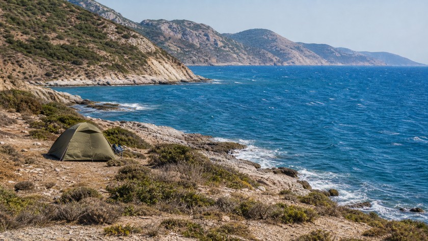 Datça kamp yerleri sahil hattı