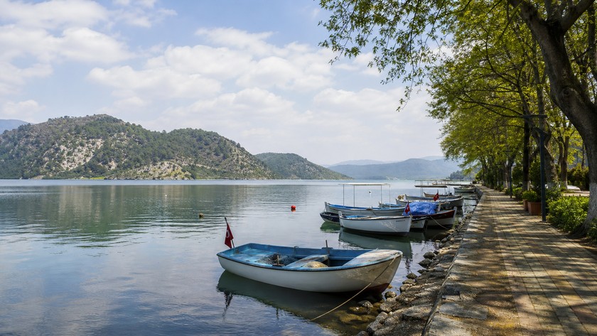 Köyceğiz Gezilecek Yerler: Göl, Yuvarlakçay ve Doğa Rotası
