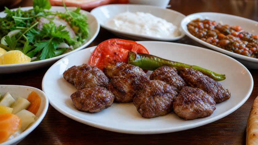 Muğla köftesi yöresel yemek