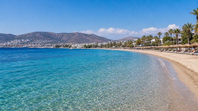 Ortakent Yahşi sahili ve Bodrum kıyısı