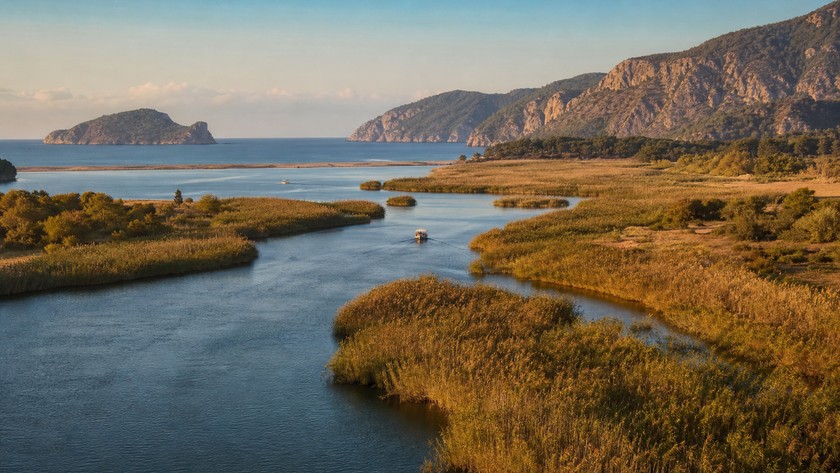 Dalyan sazlıkları ve İztuzu Plajı rotası