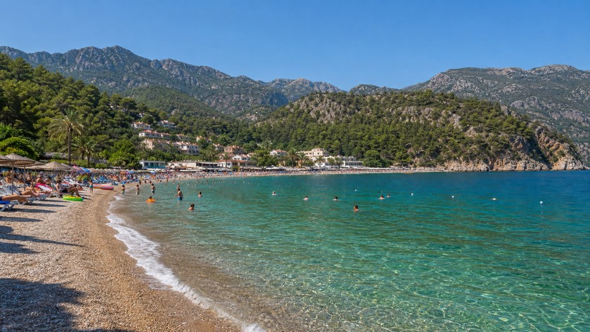 Turunç Plajı ve deniz kıyısı