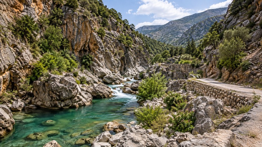 Seydikemer kayalık kanyon rotası