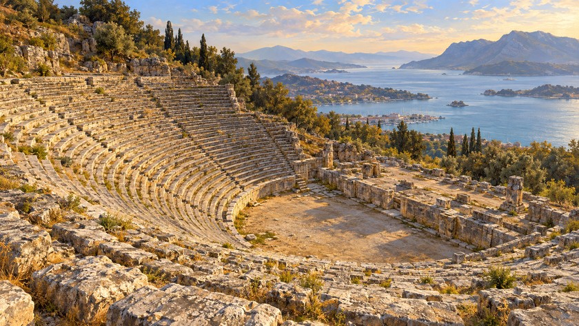 Telmessos Antik Tiyatrosu Rehberi: Fethiye Limanında Tarih